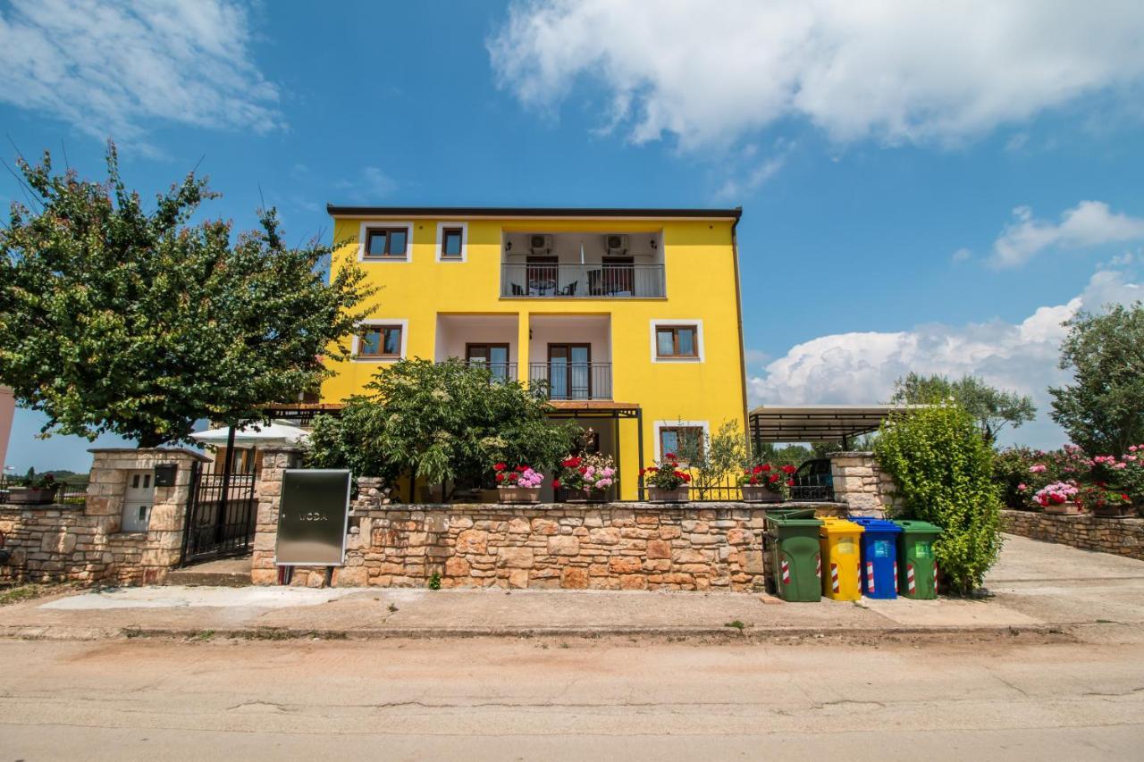 Nice Place Rovinj Exterior foto